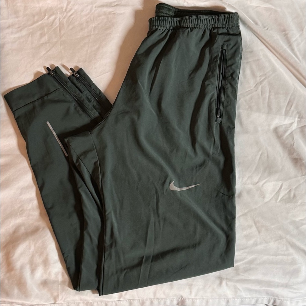 NIKE Mens FLEX ESSENTIALS RUNNING TRACK PANTS